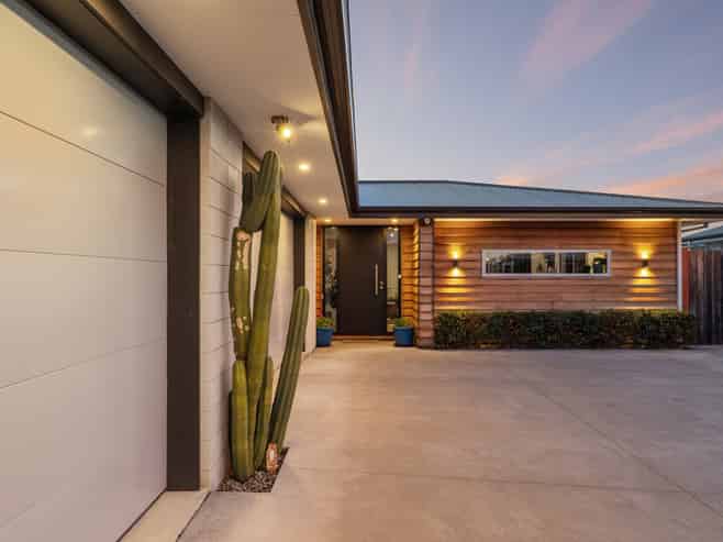 30 Whitehorn Drive, Lincoln