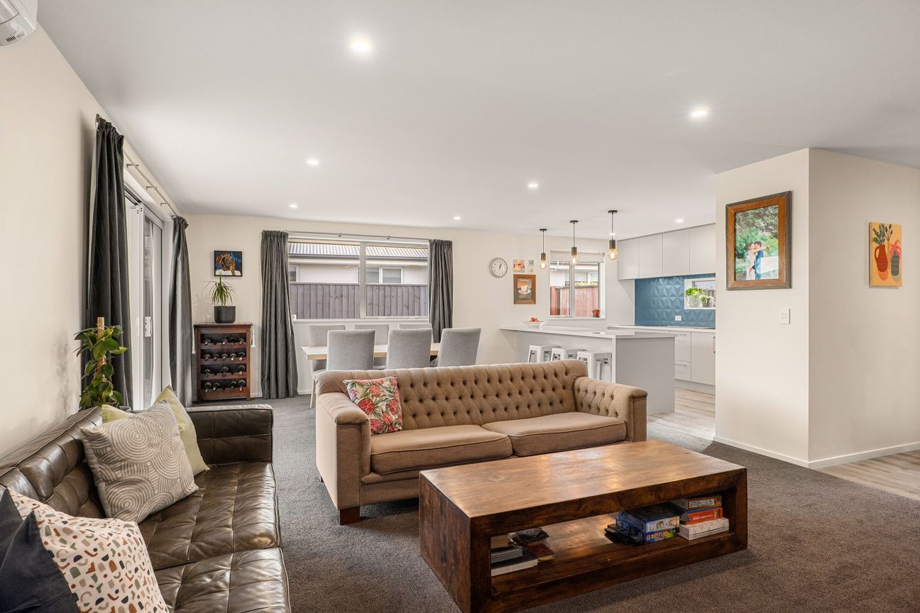 Triple garage, three bedrooms, top-tier living - Meer