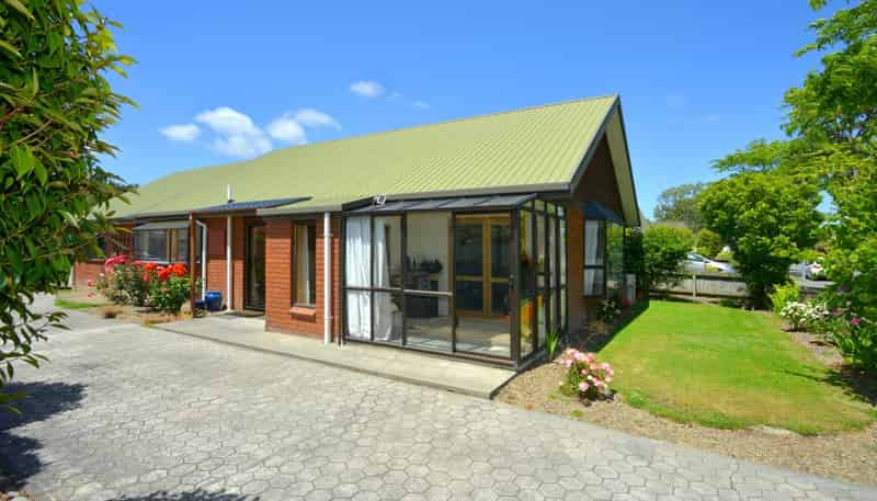16 Kedleston Drive, Avonhead