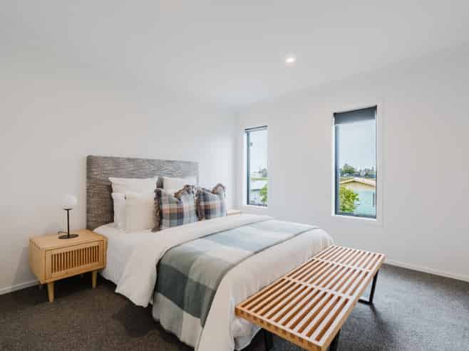 1/12 McEwan Place, Glenview
