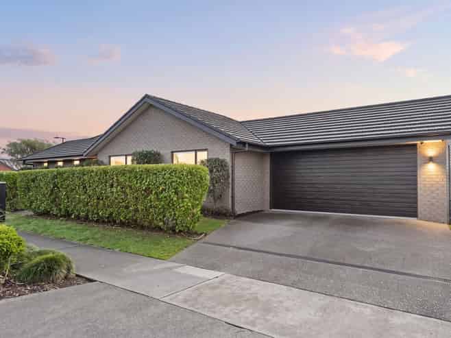 24 Lulu Avenue, Chartwell