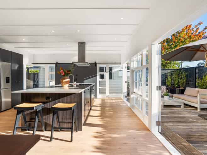 49 Lloyd Avenue, Mount Albert