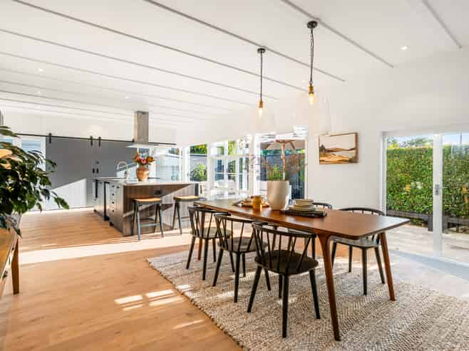 49 Lloyd Avenue, Mount Albert