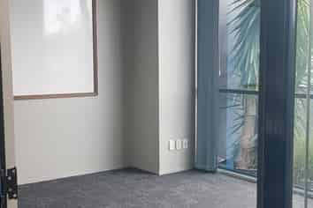 Ground Floor Office With Excellent Parking