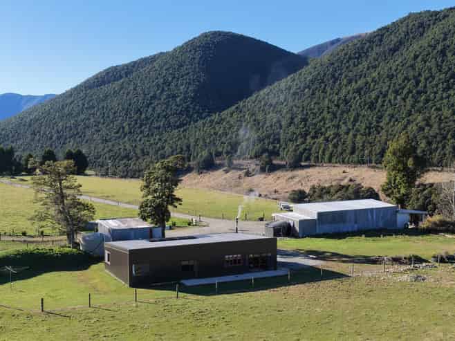 26 Waireka Road, Kikiwa