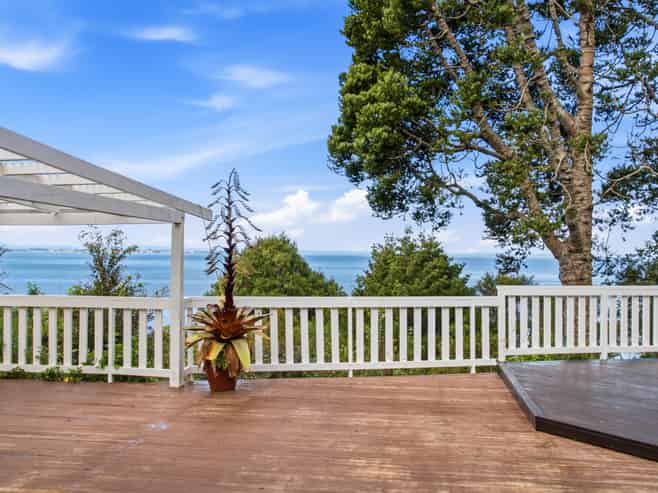 122 Otitori Bay Road, Titirangi