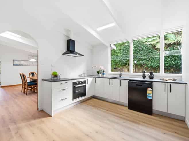 122 Otitori Bay Road, Titirangi