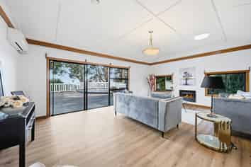 122 Otitori Bay Road, Titirangi