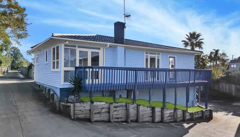 16 Taylor Street, Blockhouse Bay