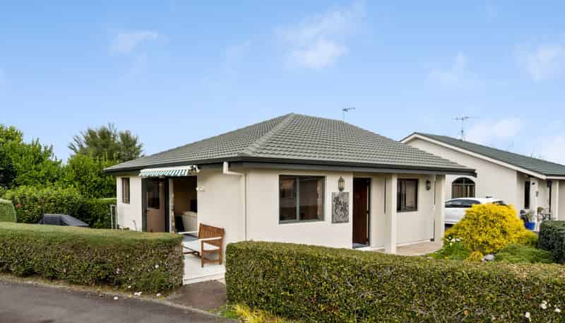 16/8 Cheyne Road, Pyes Pa