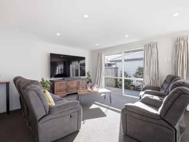 39 Baynes Street, Burwood