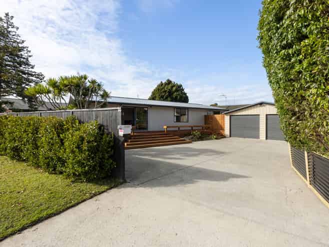 14 Endeavour Avenue, Flagstaff