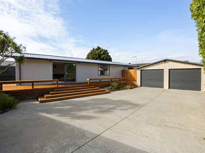 14 Endeavour Avenue, Flagstaff