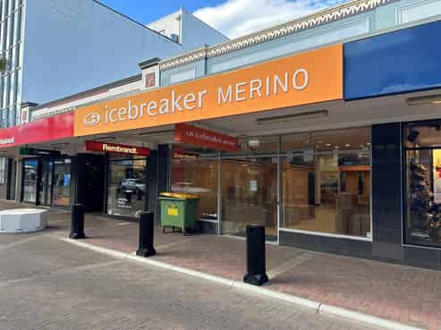 CBRE - Prime Retail Tenancy on Emerson Street