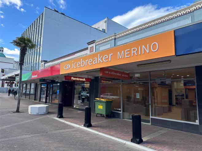 CBRE - Prime Retail Tenancy on Emerson Street