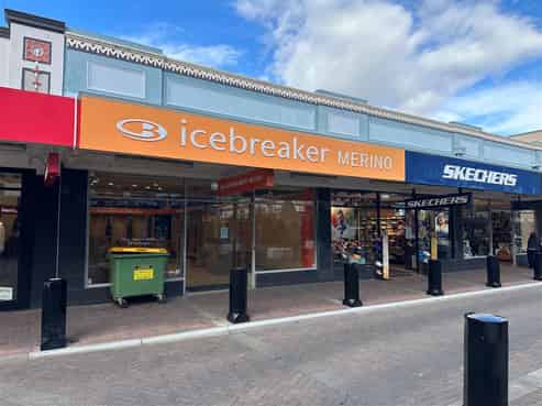 CBRE - Prime Retail Tenancy on Emerson Street