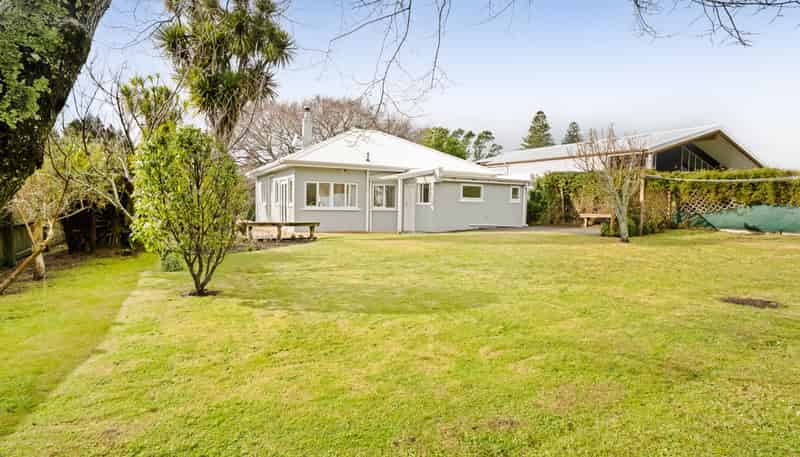 50 Brooklands Road, Brooklands