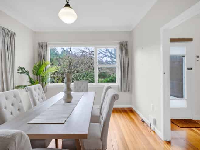 50 Brooklands Road, Brooklands