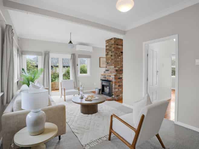 50 Brooklands Road, Brooklands