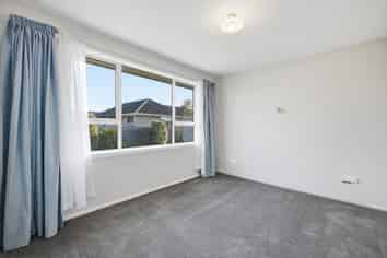 2/154 Warren Crescent, Hillmorton