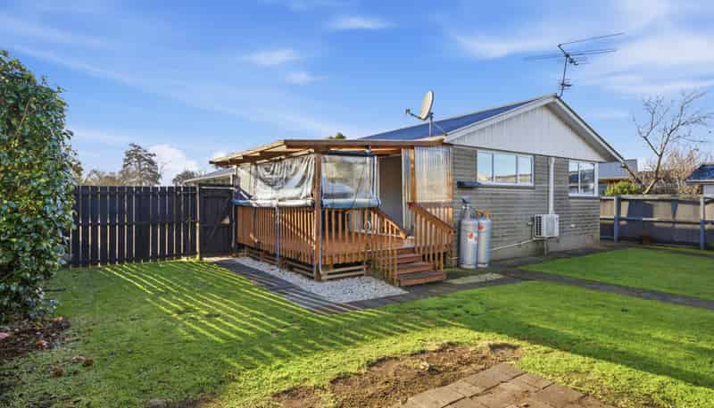 2/154 Warren Crescent, Hillmorton