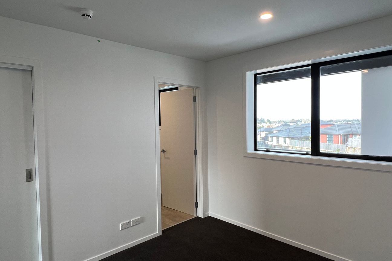 Modern 2 bedroom upstairs apartment for rent - Bild 6