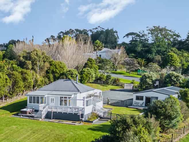 43 J Tolhopf Road, Puhoi