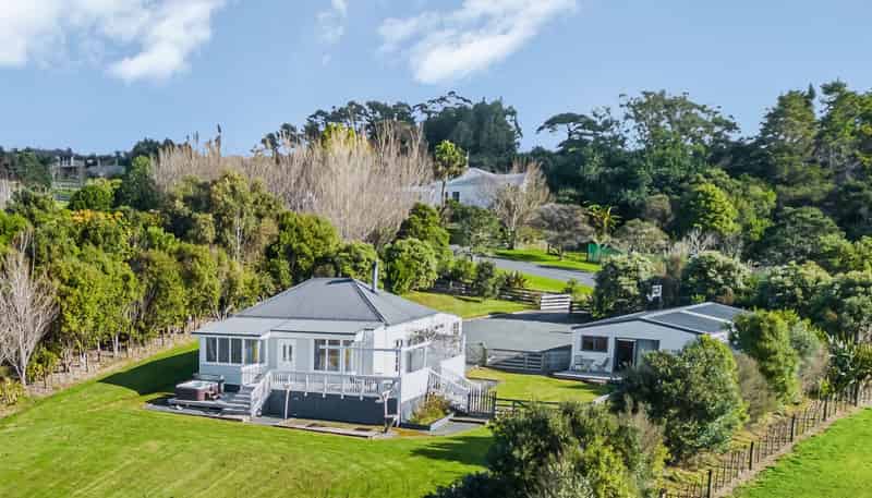 43 J Tolhopf Road, Puhoi