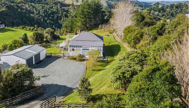 43 J Tolhopf Road, Puhoi