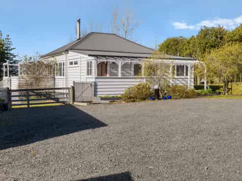 43 J Tolhopf Road, Puhoi