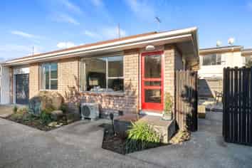 2/35 Torrens Road, Hillmorton