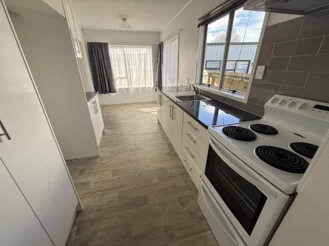 426 Roscommon Road, Clendon Park