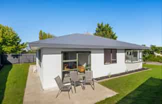 17 Brookfield Place, Redwoodtown