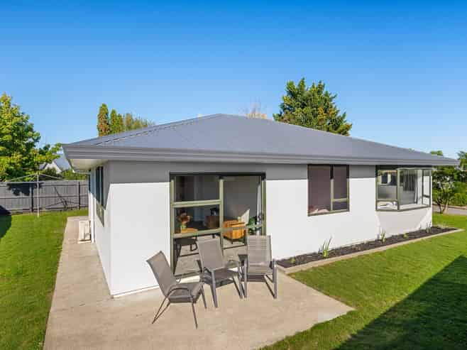 17 Brookfield Place, Redwoodtown