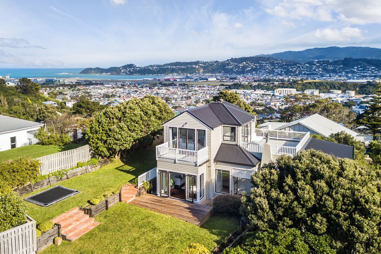 Sun, Space & Spectacular Views - BEO $1,550,000 - Ansicht 4