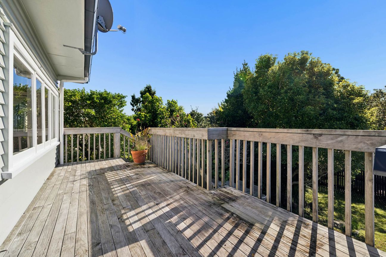 Discover a Classic 1950s Grey Lynn Bungalow - Widok 4