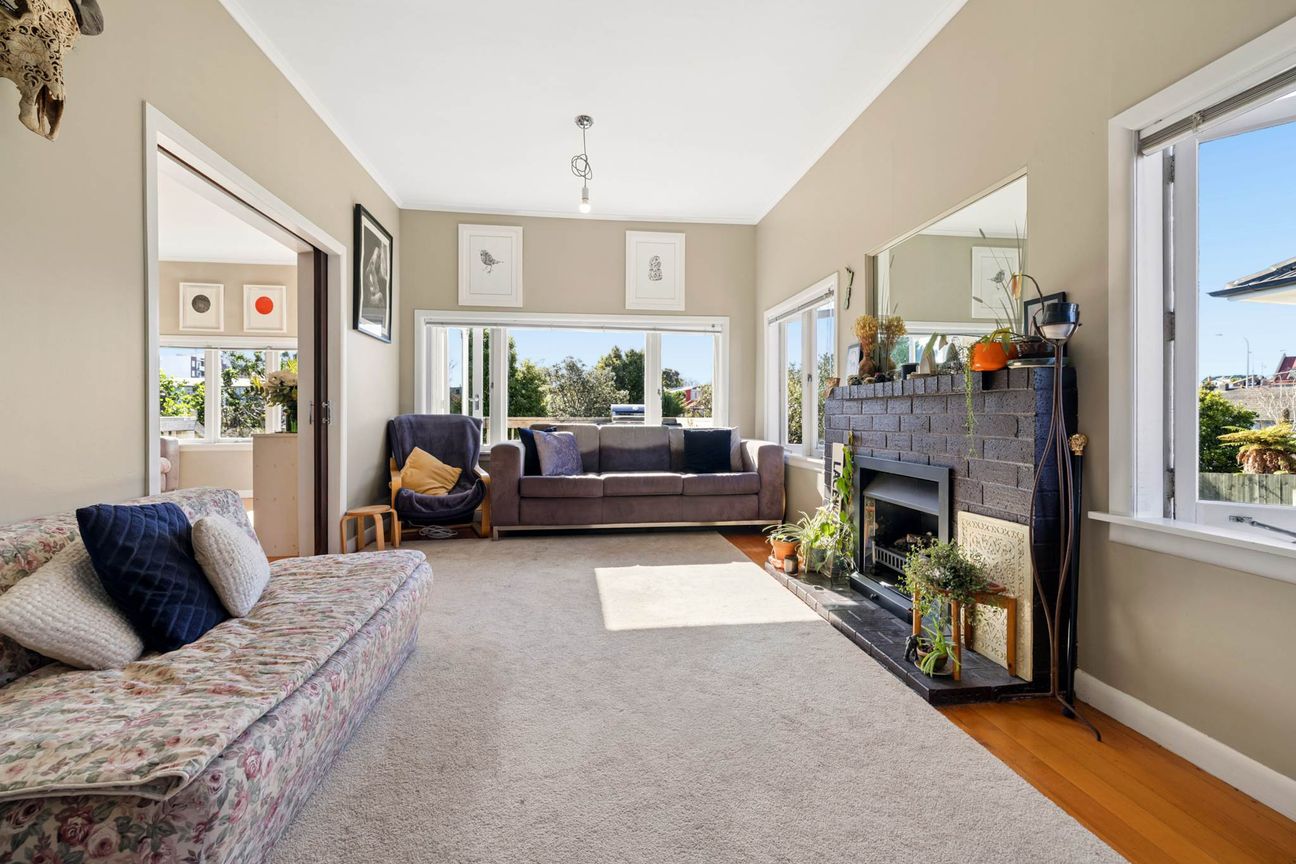 Discover a Classic 1950s Grey Lynn Bungalow - Widok 5