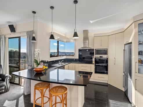35 Estuary View Road, Welcome Bay