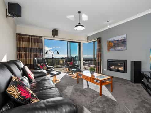 35 Estuary View Road, Welcome Bay