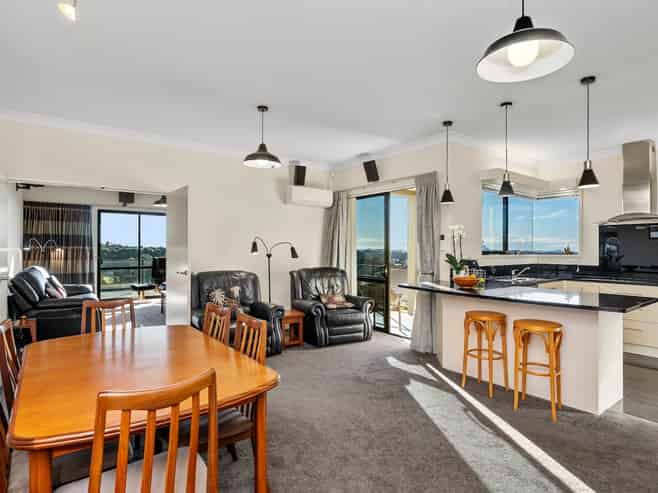 35 Estuary View Road, Welcome Bay