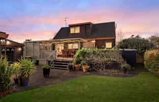 36  Racecourse Road, Waiuku