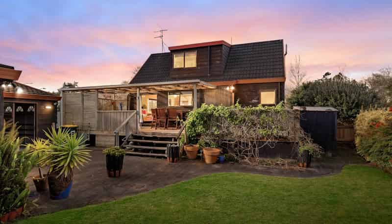 36  Racecourse Road, Waiuku