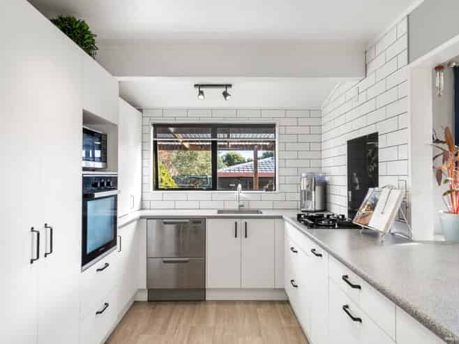 36  Racecourse Road, Waiuku