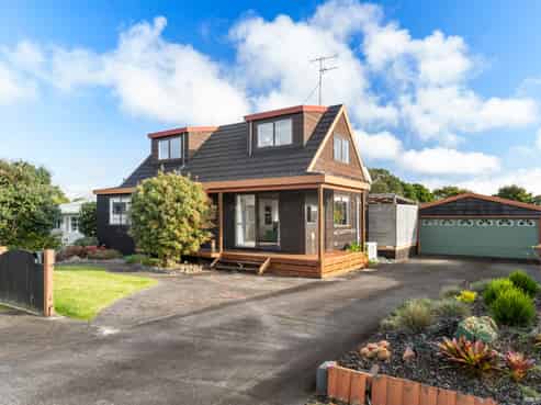 36  Racecourse Road, Waiuku