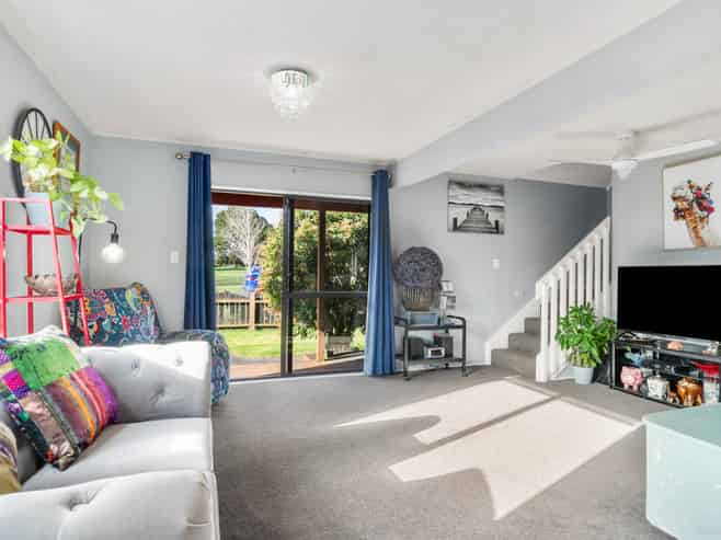 36  Racecourse Road, Waiuku