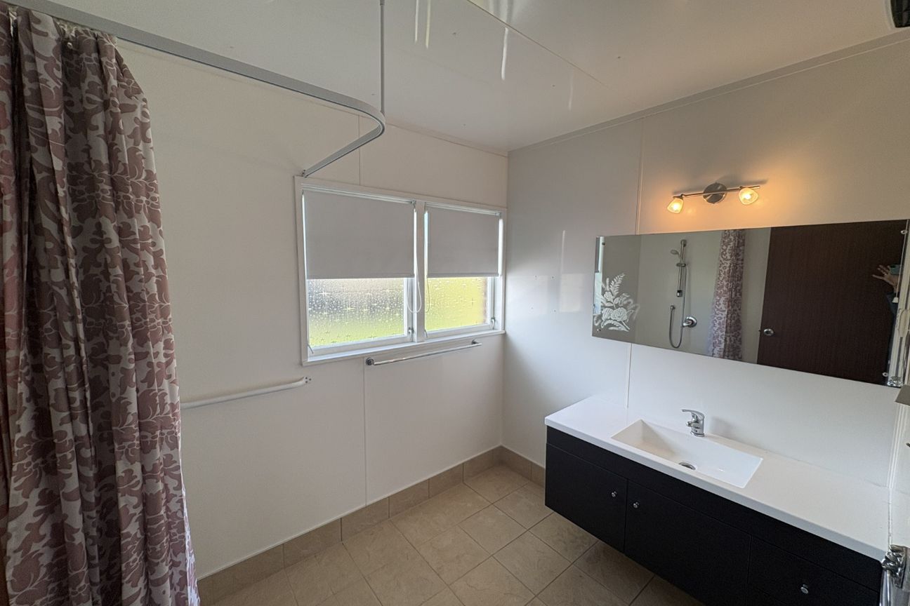 Charming 2-Bedroom Home in Private Central Kensington - Więcej