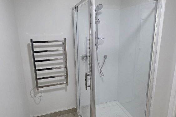 Fully Renovated 2BR Unit in Blockhouse Bay! - Aanzicht 4