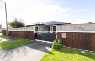 800 Albert Street, Parkvale