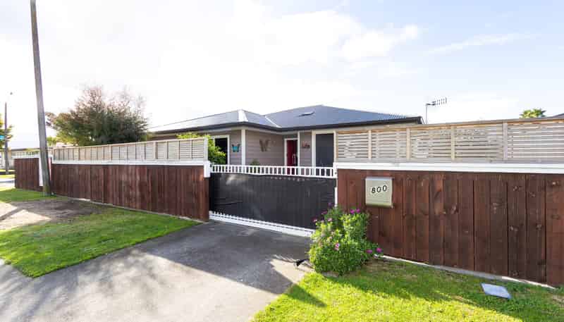 800 Albert Street, Parkvale