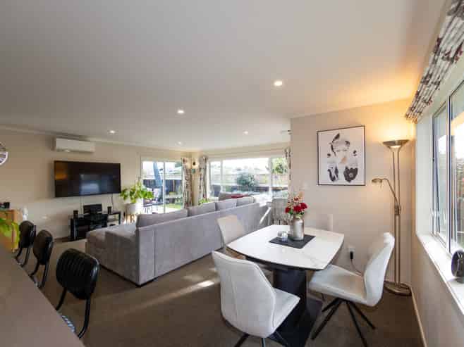 800 Albert Street, Parkvale
